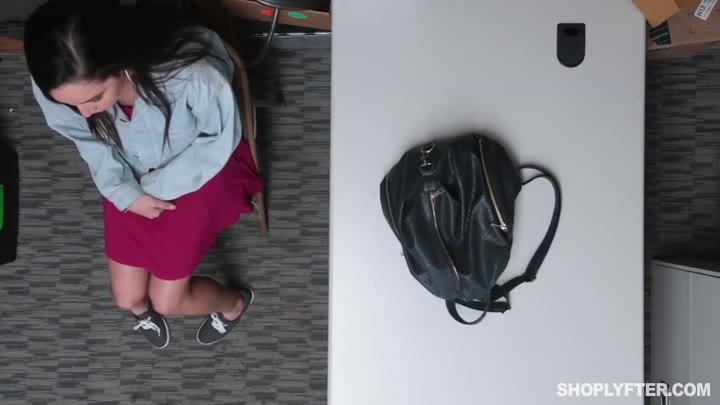Shoplyfter Karlee Grey