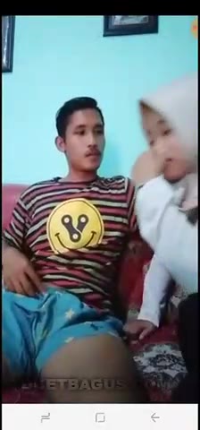 Adik mau sekolah malah disuruh abangnya ngemut konti