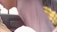 Mahasiswi Hijab Diewe Dosbing Di Dalam Mobil